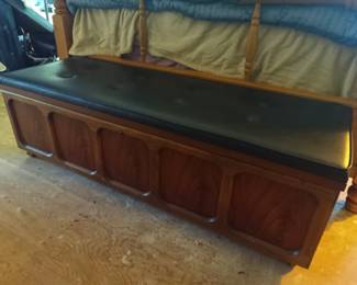 Lane cedar trunk with padded top - Very MCM