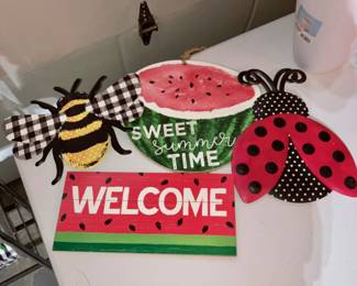 Assorted Seasonal Signs