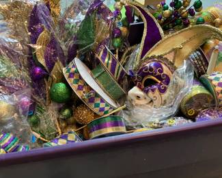Mardi Gras Craft Items