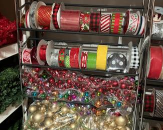 Ribbon & Ornament Garland