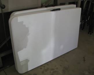 Folding tables 8'