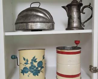 VINTAGE KITCHEN