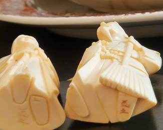 VINTAGE CARVED ASIAN COUPLE