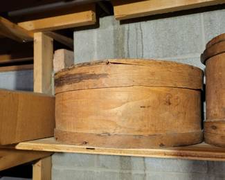 VINTAGE CHEESE BOX ANGOLA, IND