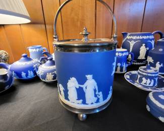 WEDGEWOOD IC BUCKET