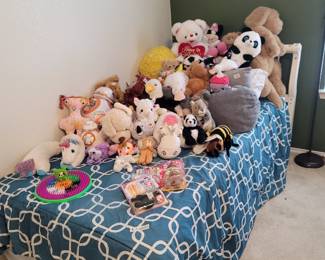 Twin Bed