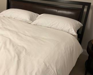 LEATHER KING SIZE BED