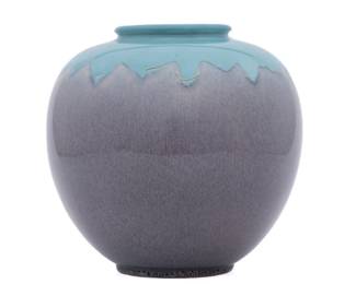 https://www.liveauctioneers.com/item/207340939_1950-large-rookwood-signed-vase