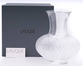 https://www.liveauctioneers.com/item/207340942_lalique-thebes-vase-french-art-glass