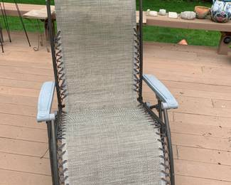 zero-gravity chair