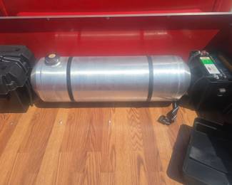 1947 International with a 305,Edelbrock 4 Barrel carb