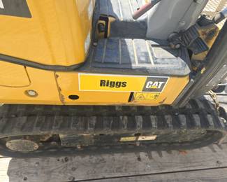 Cat 300.9D Mini Excavator with 400 hrs. 4’ digging depth and plenty of power for the size. Able to store in a garage with the ROPS removed.