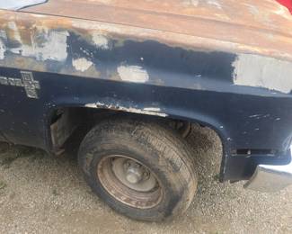 1986 Silverado Parts or put back on the road truck, just needs motor and transmission