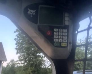 2010 T250 Turbo Bobcat with bucket 4,000 hours