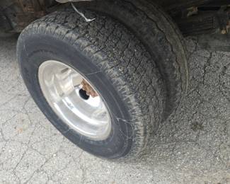 White Chevrolet Silverado 3500