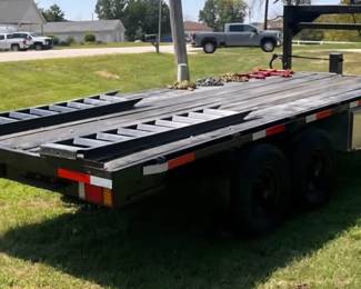 1989 Gooseneck flat deck 16 foot