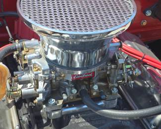 1947 International with a 305,Edelbrock 4 Barrel carb