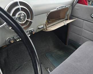 1949 Pontiac Silver Streak