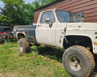 Chevrolet Square body truck