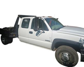 White Chevrolet Silverado 3500