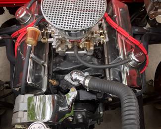 1947 International with a 305,Edelbrock 4 Barrel carb