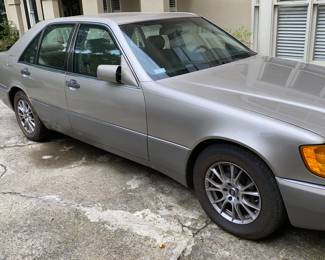 Mercedes 1992 project car. Will start with battery charged as is