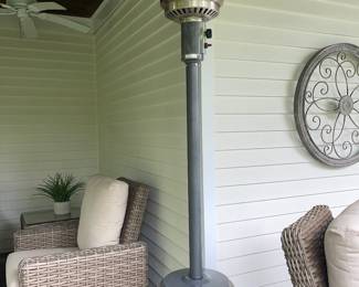 Several heat lamps
