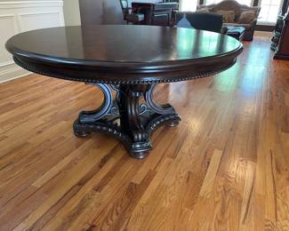 Solid wood beautiful round table 59”D