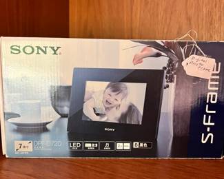 Sony digital photo frame