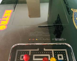 Retro arcade sit down console