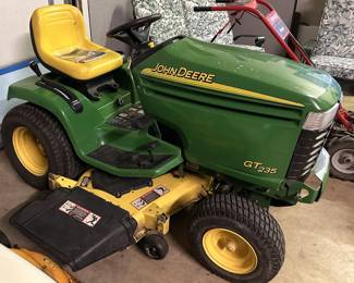 John Deere GT235 48" mower deck