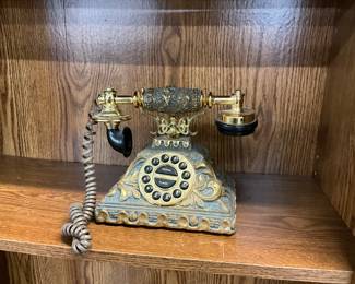 Reproduction of French Victorian-Era Push Button Phone