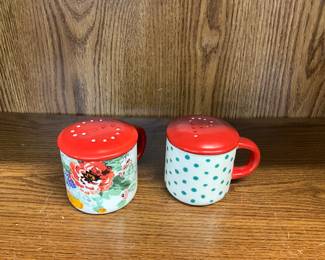 Pioneer Woman Country Garden S&P Shakers
