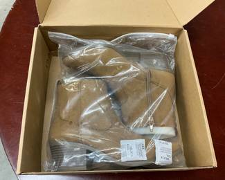 Size 7 Ladies Suede Boots