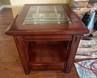 Broyhill End Table