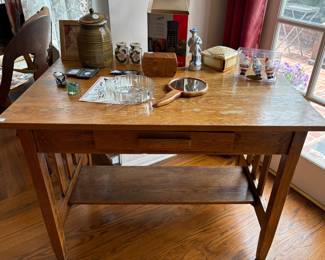 Arts and crafts desk.