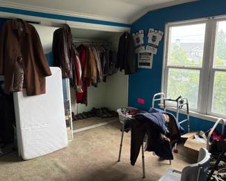 Men’s area