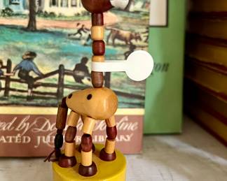 Vtg. Push Up toy - Giraffe