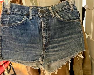 Vtg. Levi jean cut-offs
