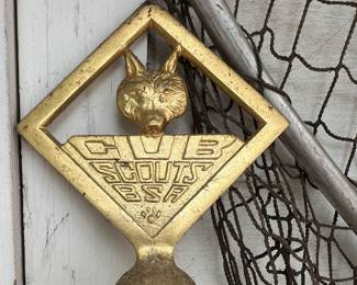 Vtg. Cub Scouts BSA brass flag post top