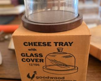 Cheese tray with box