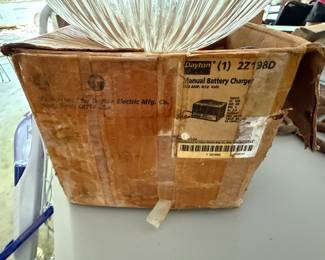 Manual Battery Charger
