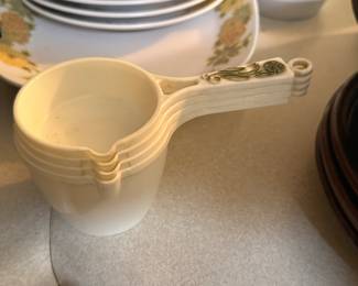 Tupperware Measuring Cups
