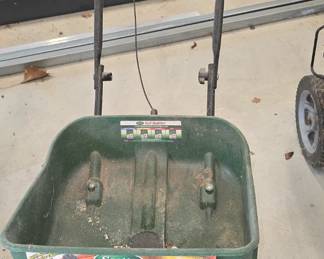 Fertilizer Spreader