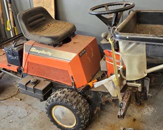 Simplicity Riding Fertilizer Spreader