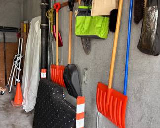 Garbage tools