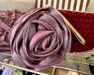 Vtg. fabric floral clip