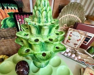 10" Ceramic Artichoke tulipiere vase/frog