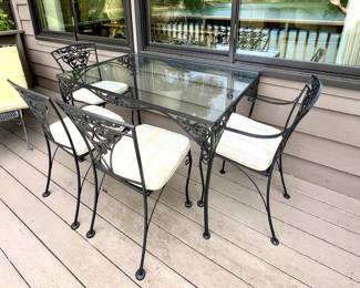 Vtg. Metal Craft wrought iron patio set - Beautiful and in Great condition w/custom made cushions