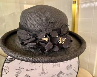 Vtg. Liz Claiborne hat